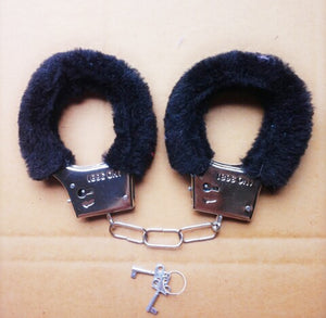 Sex Furry Fuzzy Handcuffs